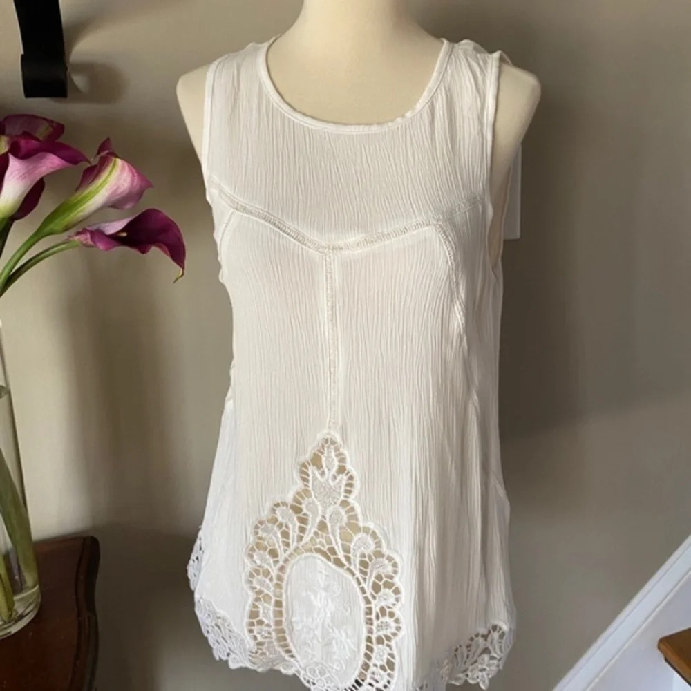 Pins and Needles Lace Crepe Tank
